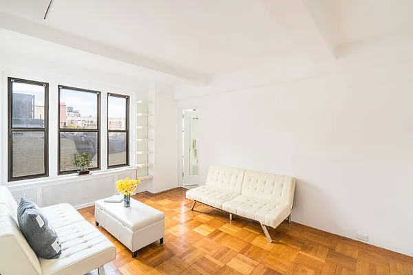 Sold by Compass | media 3