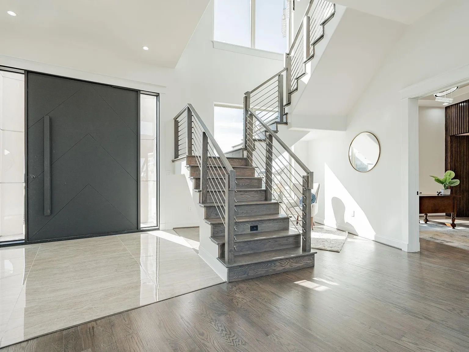 5 bed, 5487 sqft, $8,500 — Photo 3