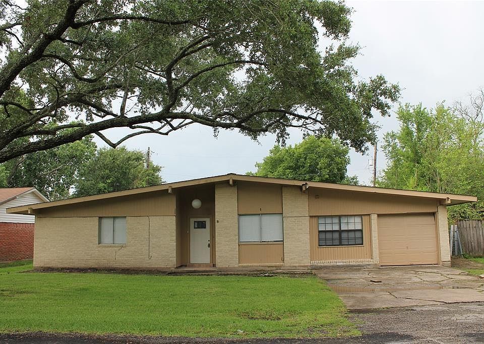 1st image of 503 Moody Ave