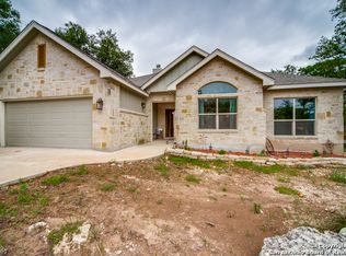 204 River Forest Dr, Boerne, TX 78006