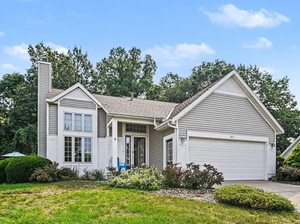 104 Orchard Dr, South Haven, MI 49090