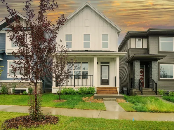 20727 25th Ave NW, Edmonton, AB T6M 1P4