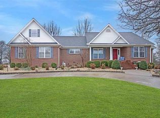 2005 Jimtown Rd, Mayfield, KY 42066