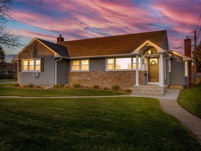 1249 Holly Road, Wantagh, NY, 11793