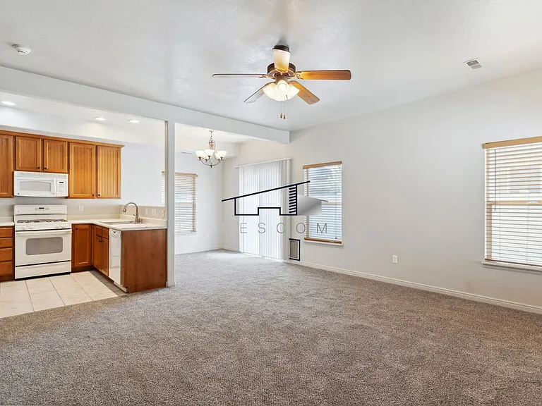 6136 Brighton Ridge Dr — Photo 4