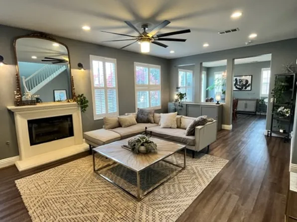 2539 Cornerstone Ln, Costa Mesa, CA 92626