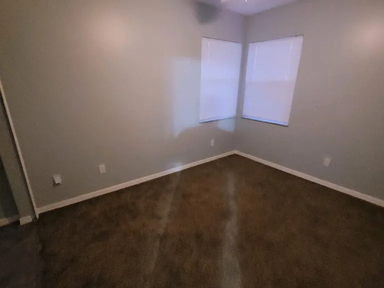 2802 NE Spruce Ridge Ave — Photo 3