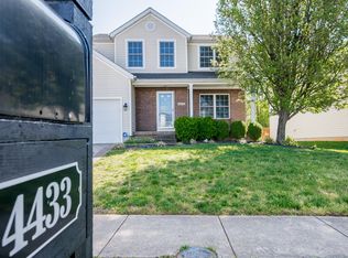 4433 Fallen Apple Ln, Louisville, KY 40218