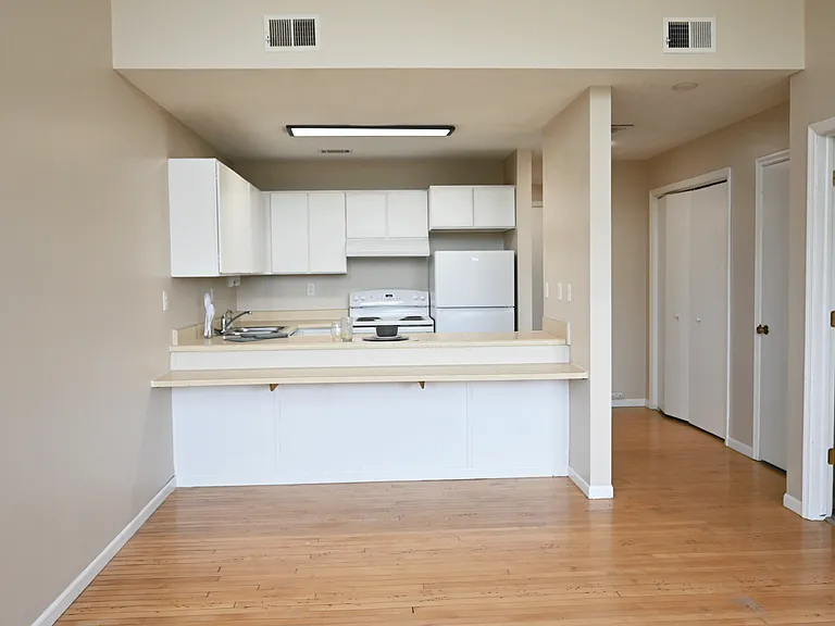 Rosewater Apartments — Photo 30