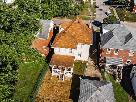 3rd image of 2314 Plum St