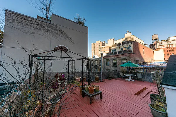 Rented by Tabak Real Estate | media 7