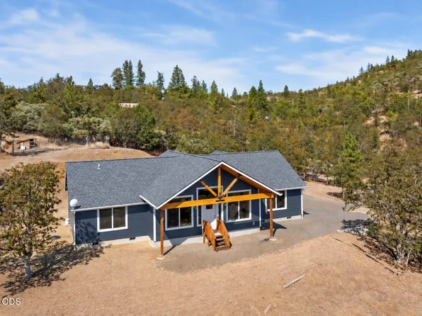 14819 Avalon Dr, White City, OR 97503