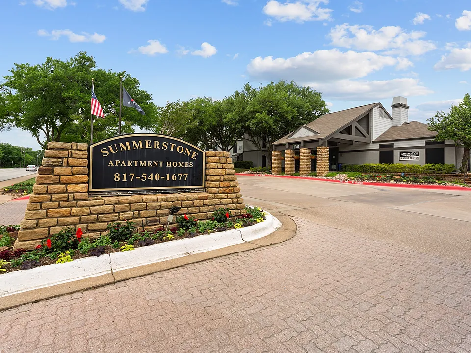 Summerstone Apartments