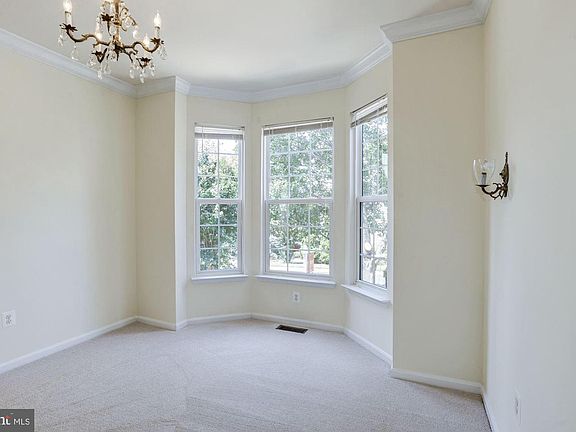 5th image of 7679 Graysons Mill Ln