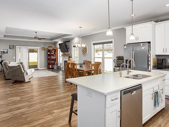 2nd image of 305 Rolling Brook Dr