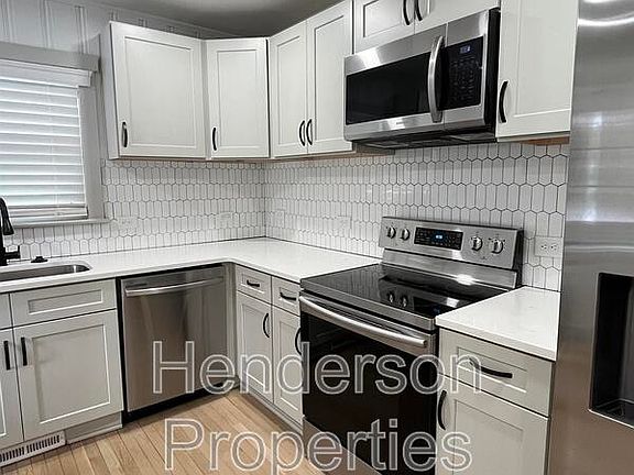 2nd image of 4009 Crestridge Dr
