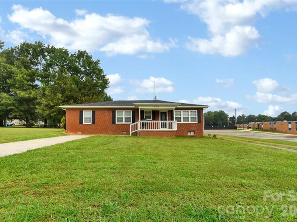 205 Ridge Ave, Cherryville, NC 28021