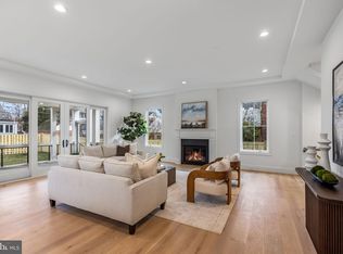 629 N Lincoln St N, Arlington, VA 22201