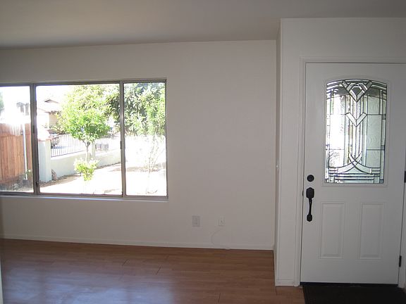 3rd image of 10577 Parkdale Ave
