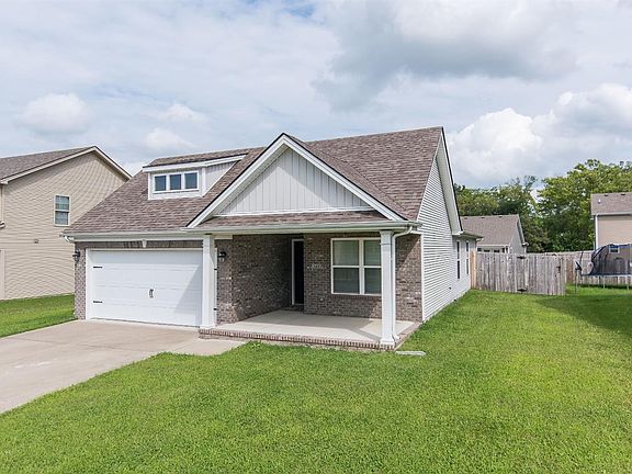 2nd image of 349 Oxford Cir