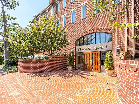 3rd image of 801 S Pitt St APT 329