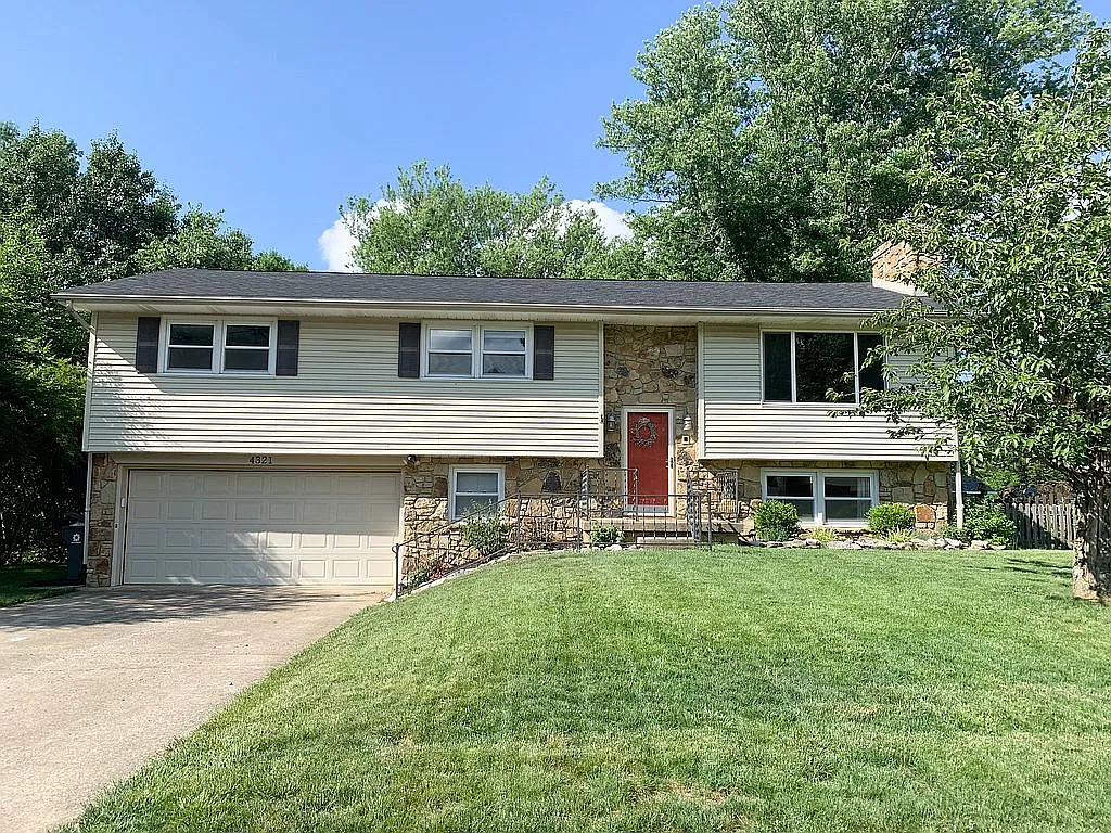4321 E Walpole Ln photo 1