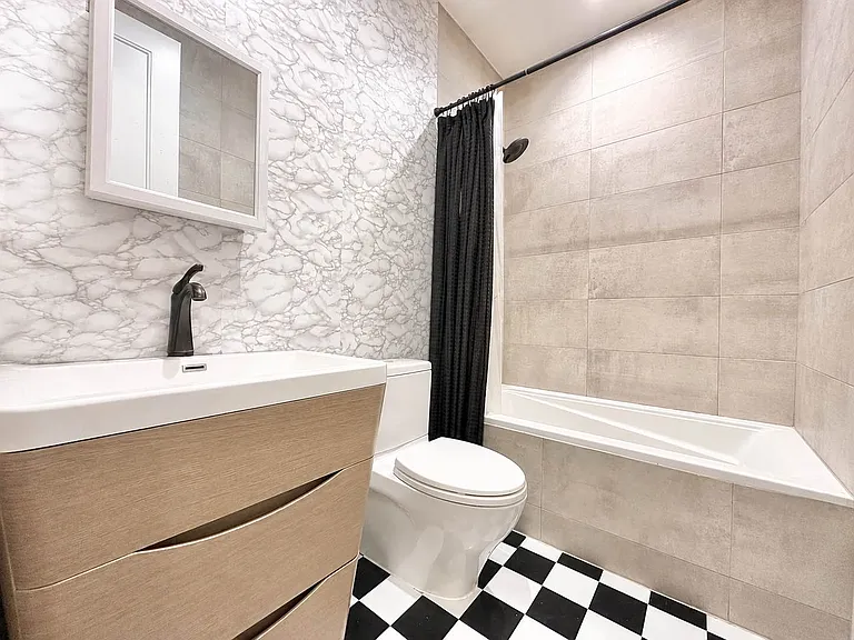 281 Linden St #3 — Photo 10