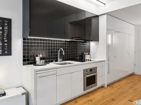 388 Fulton St #204, San Francisco, CA 94102