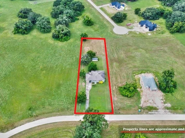 1226 Frontier Trl, Angleton, TX 77515