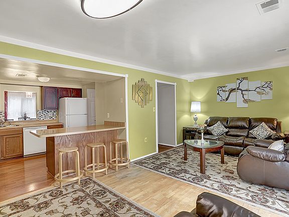 3rd image of 183 Cedar Walk Cir NE