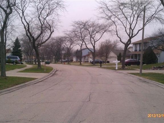 3rd image of 800 Longford Dr