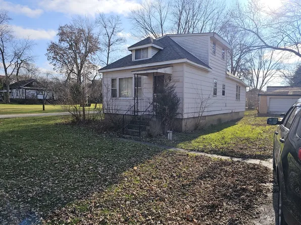 24925 W Clinton Ave, Round Lake, IL 60073