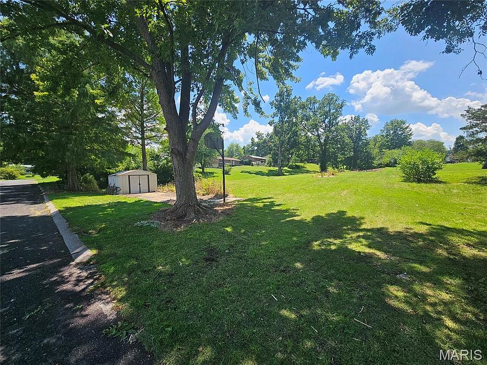 2nd image of 55 Picardy Ln