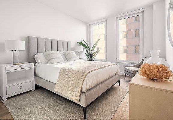5th image of 146 Pierrepont St APT 8A