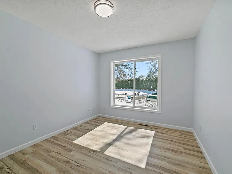 3345 Minnesota Ln N — Photo 15
