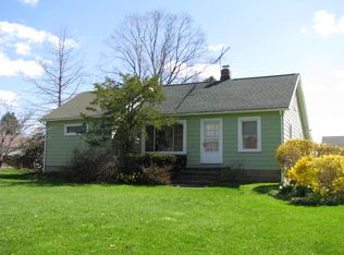 12523 Caves Rd, Chesterland, OH 44026