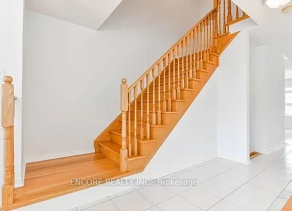 1006 Bur Oak Ave — Photo 11