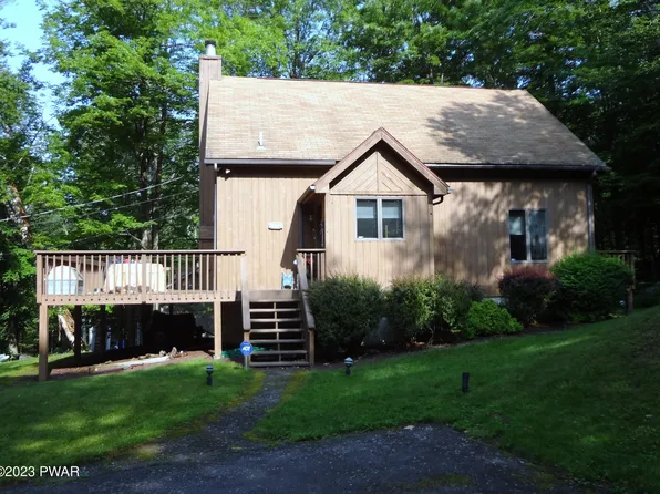 105 Shady Glen Dr, Greentown, PA 18426