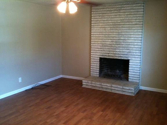 Formal Liv Rm