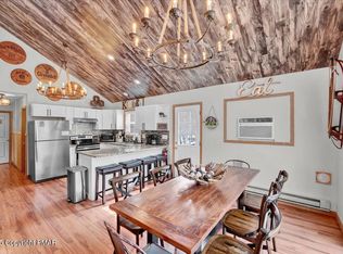194 Chapman Cir, Albrightsville, PA 18210