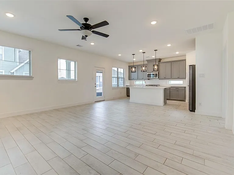 18815 River Overlook Ct — Photo 4