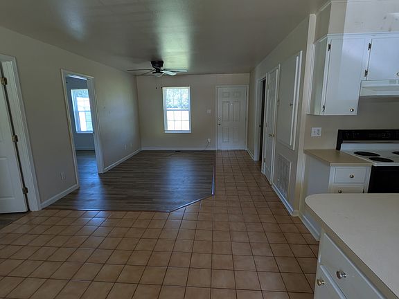 3rd image of 1-9303 Landave Cv