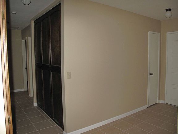5th image of 4947 Claire Dr