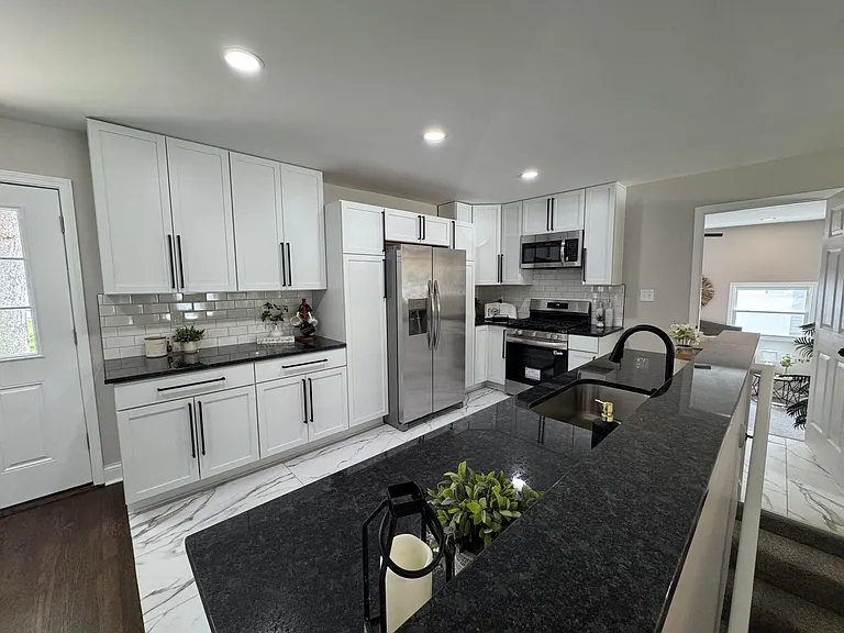 405 Cedar St NW — Photo 7