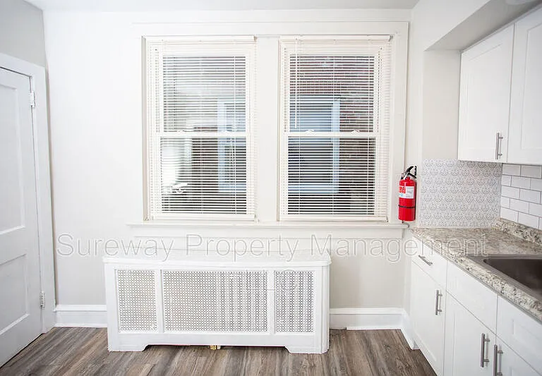 1034B Collings Ave — Photo 22