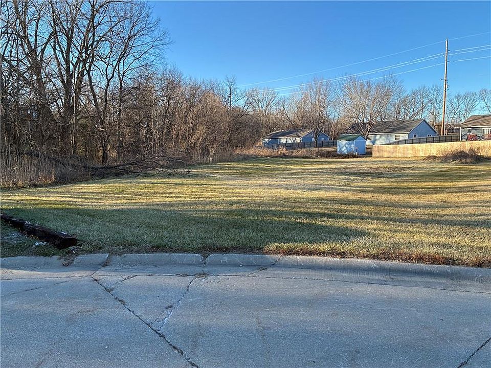 1st image of 105 W Fawn Dr