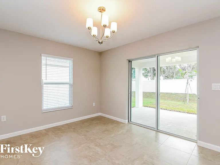 449 Earhart Dr — Photo 5