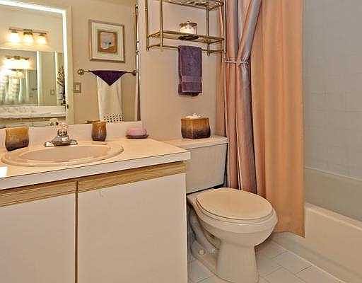 5th image of 8975 Lake Park Cir S