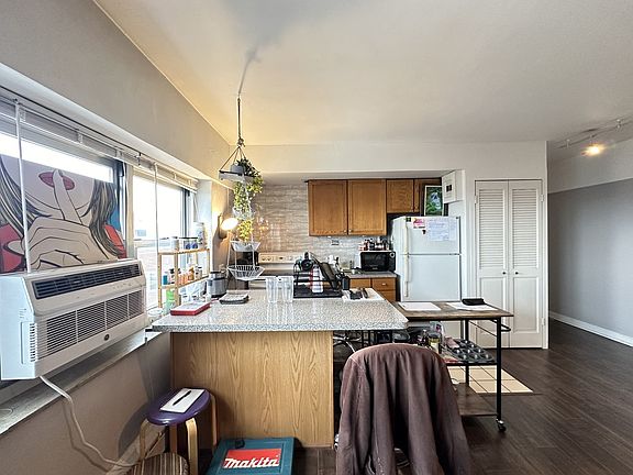 2nd image of 4950 N Marine Dr #4051
