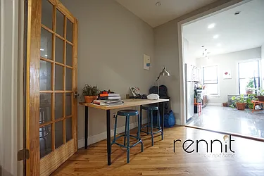 Rented by Rennit Inc.